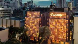 Hilton Q3 Net Income Hits $536M as RevPAR Rises 5.8%