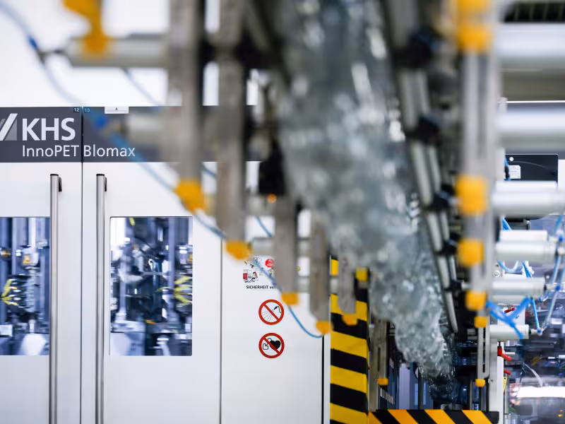 Coca-Cola Knetzgau Sets New Energy Efficiency Standards with InnoPET Blomax V Installation
