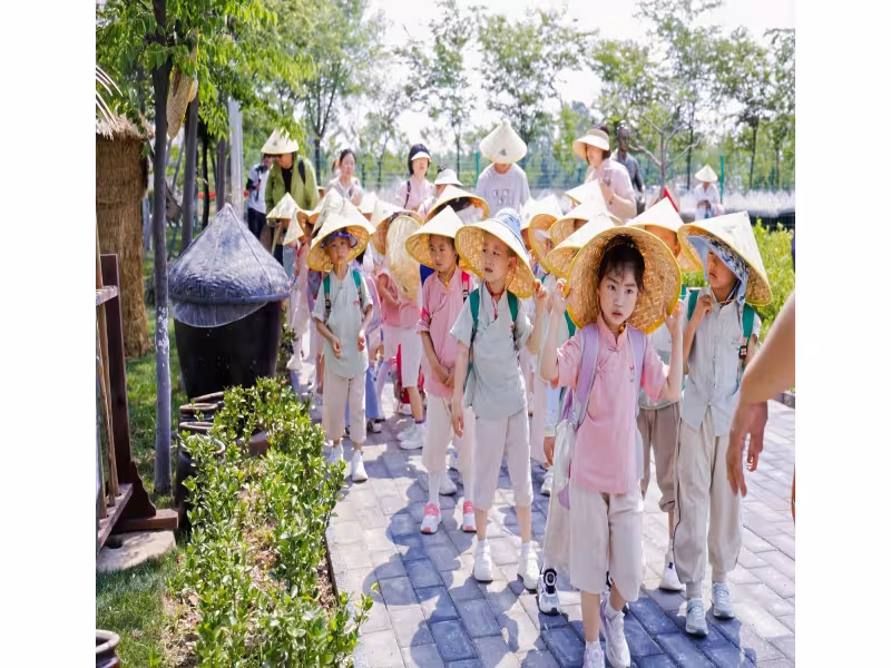 Jiaozhou Turns Factory Floors Into Tourism Draw for 15,000 Firms