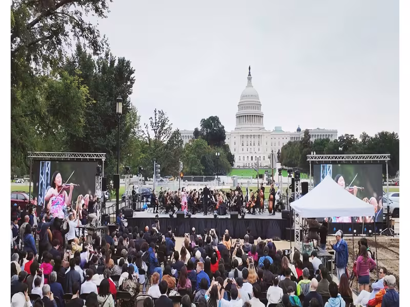 Shanghai Stages D.C. Cultural Event, Pitches US Firms on Investment Ties