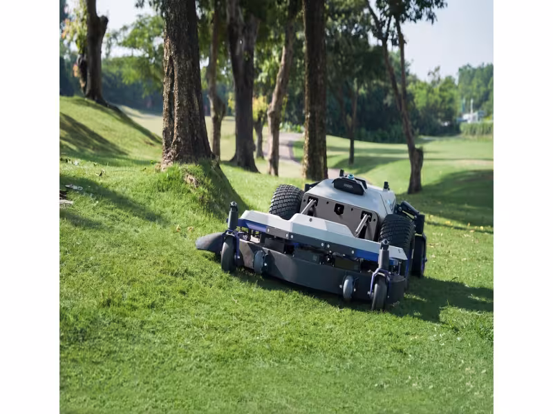 PANDAG Brings Two G1 Robotic Mowers to EQUIP EXPO 2026 in Louisville