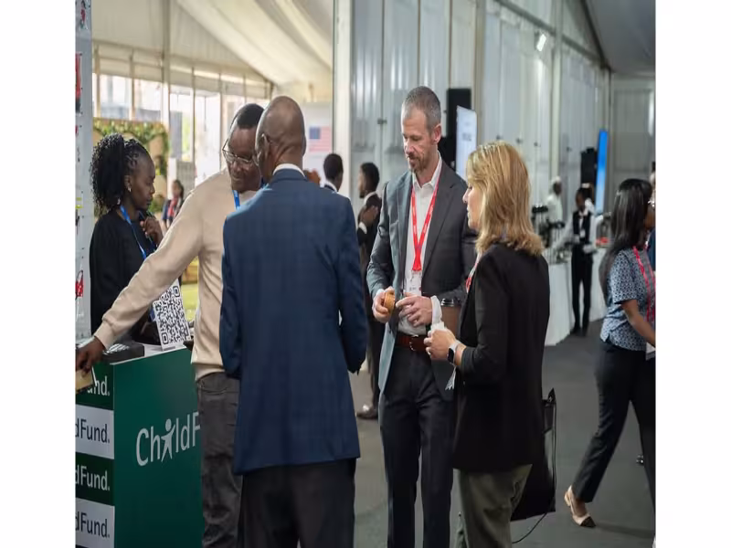 Vallar Pitches Soil-Based Asphalt Alternative to Kenya's Government